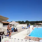 Luxe In With Bbq Garden Les Forges (Deux-Sevres)