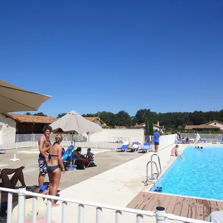 Luxe In With Bbq Garden Les Forges (Deux-Sevres)